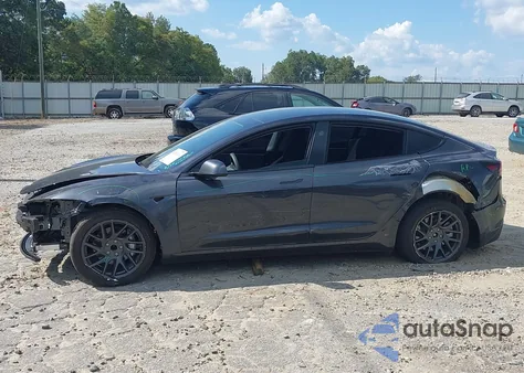 2025 Tesla Model 3 Long Range Rear-Wheel Drive из США, поврежденный, VIN 5YJ3E1EA9SF968009